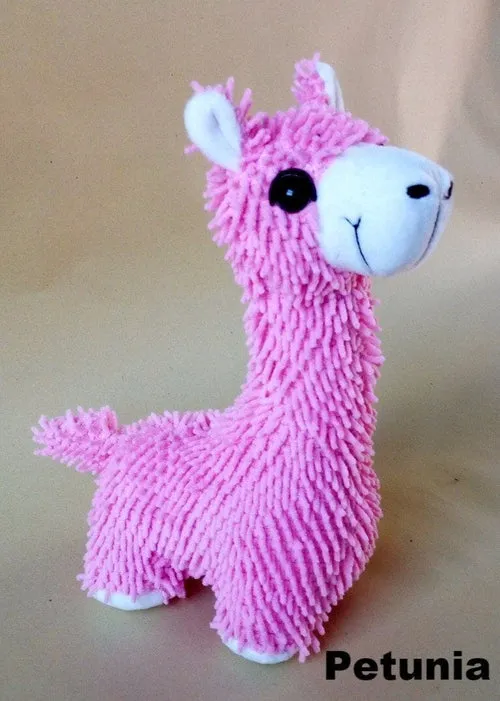 "PacaBuddies" Stuffed Alpaca Toys