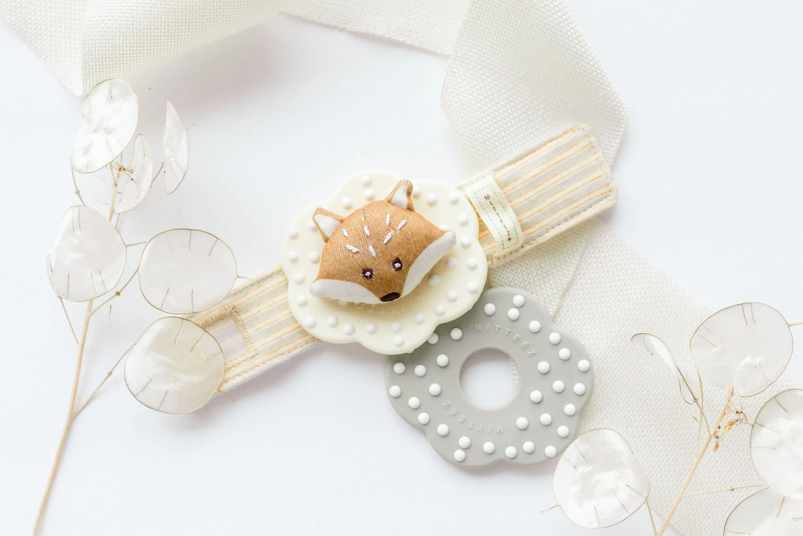 WRISTEEZ™ Organic Baby Teething Wristlet Rattle - Finley the Fox